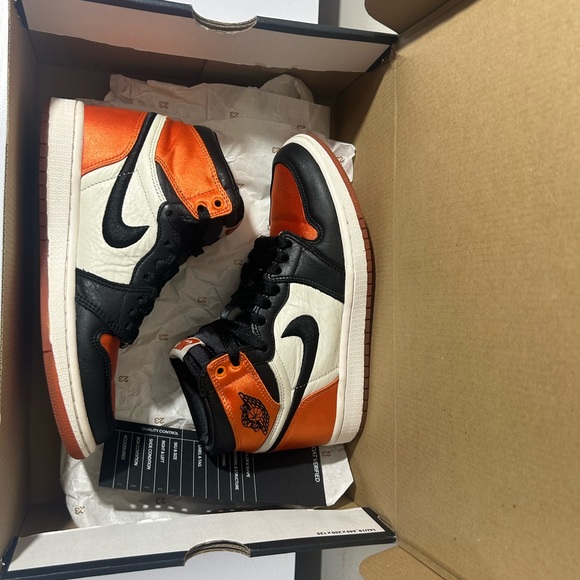 Wmns Air Jordan 1 Retro High OG 'Satin Shattered Backboard Women's - Picture 6 of 6